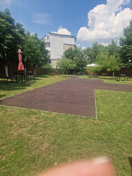 Curte-exterioara-1